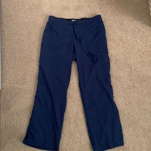 Medium short Grey’s Anatomy navy scrub pants